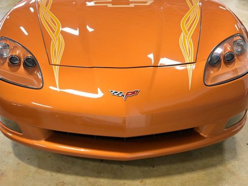 Used 2007 Chevrolet Corvette Convertible w/ Preferred Equipment Group RWD image 22
