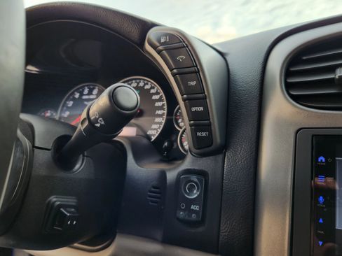 Used 2006 Chevrolet Corvette Convertible w/ Preferred Equipment Group image 17