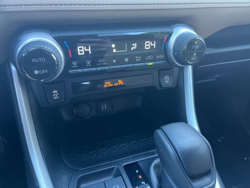 Used 2023 Toyota RAV4 XLE image 21