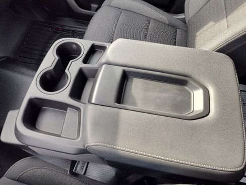 Used 2025 Chevrolet Silverado 2500 Custom w/ Custom Value Package image 16