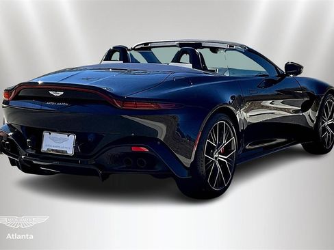 Used 2021 Aston Martin V8 Vantage Roadster image 12