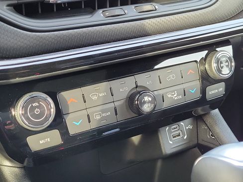 New 2026 Jeep Compass Limited image 29