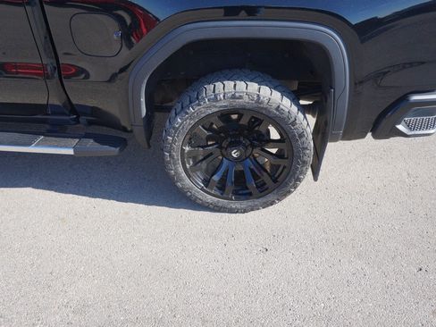 Used 2023 GMC Sierra 1500 Denali AWD/4WD image 2