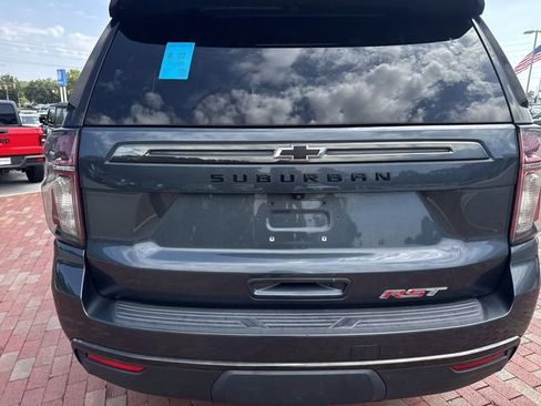 Used 2021 Chevrolet Suburban RST w/ Luxury Package RWD image 8
