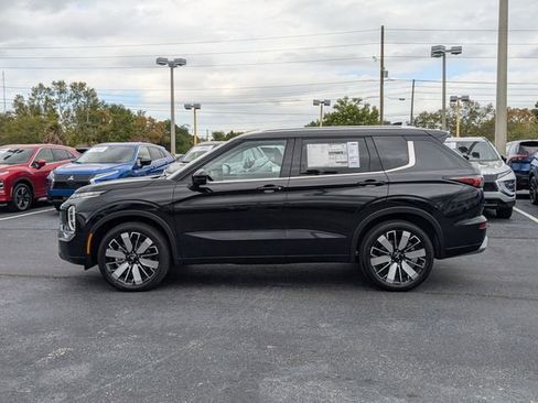 New 2026 Mitsubishi Outlander SEL FWD image 9