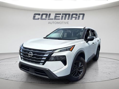 Used 2025 Nissan Rogue S FWD image 1