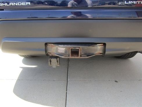 Used 2020 Toyota Highlander Limited image 11