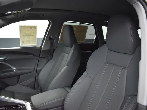 Used 2025 Audi Q5 Premium Plus w/ Premium Plus AWD/4WD image 8
