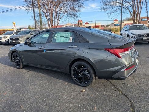 New 2026 Hyundai Elantra Sport image 6