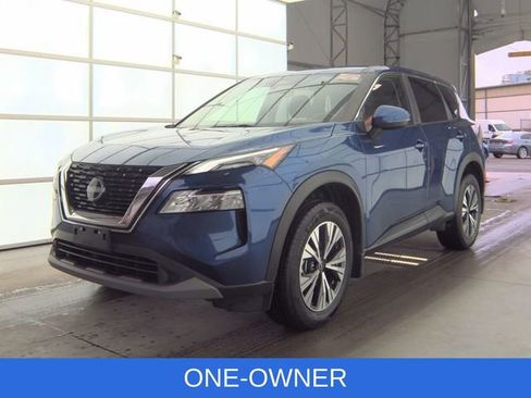 Used 2023 Nissan Rogue SV image 4