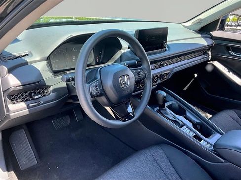 Certified 2025 Honda Accord SE image 12