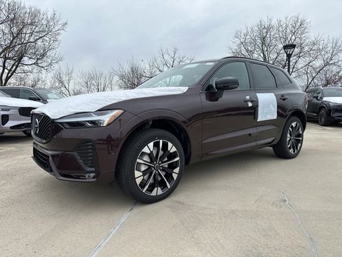 New 2026 Volvo XC60 B5 Plus w/ Climate Package image 3