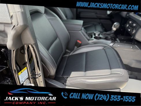 Used 2025 Ford Bronco Outer Banks AWD/4WD image 31