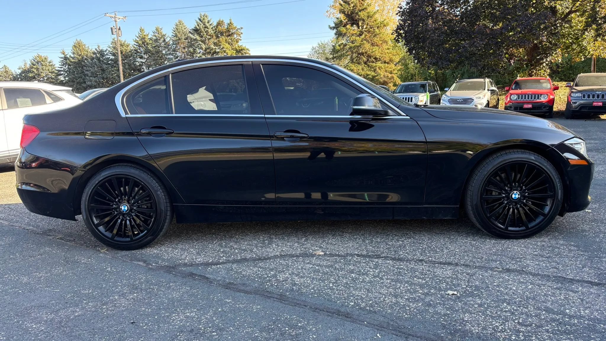 Used 2014 BMW 328i xDrive Sedan w/ Premium Package AWD/4WD image 11