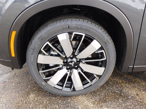 New 2026 Mitsubishi Outlander SE image 9