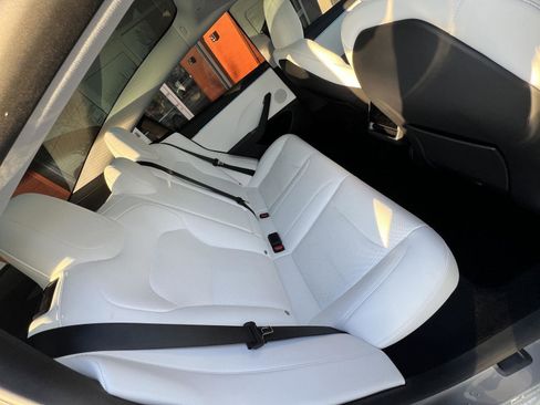 Used 2025 Tesla Model 3 Long Range image 14