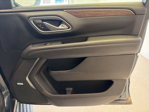 Used 2021 Chevrolet Suburban High Country AWD/4WD image 15
