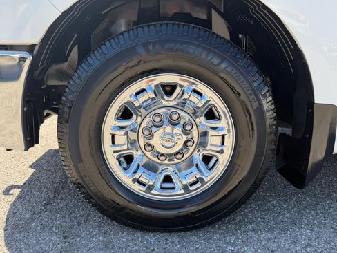 Used 2019 Nissan NV 3500 SL w/ Back Door Glass Package image 52