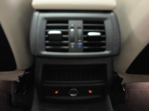 Used 2017 BMW X3 xDrive28i AWD/4WD image 11