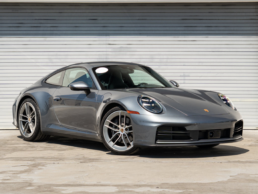 Certified 2025 Porsche 911 Carrera RWD image 28