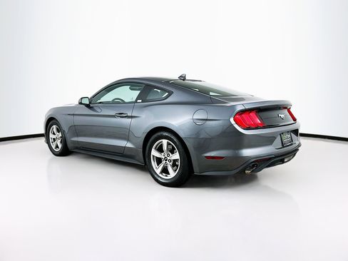Used 2021 Ford Mustang Coupe image 5