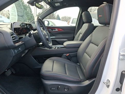 Certified 2024 Chevrolet Traverse Z71 w/ Enhanced Driving Package image 13