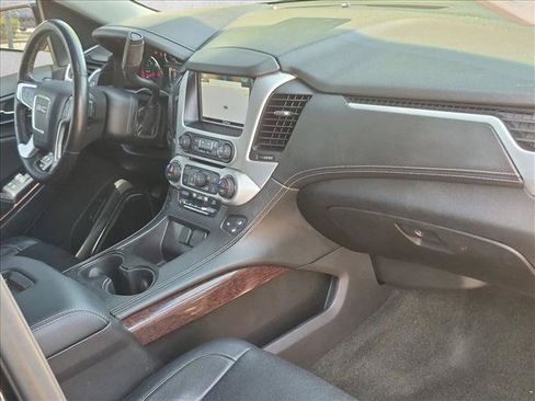 Used 2018 GMC Yukon SLT w/ Open Road Package AWD/4WD image 25