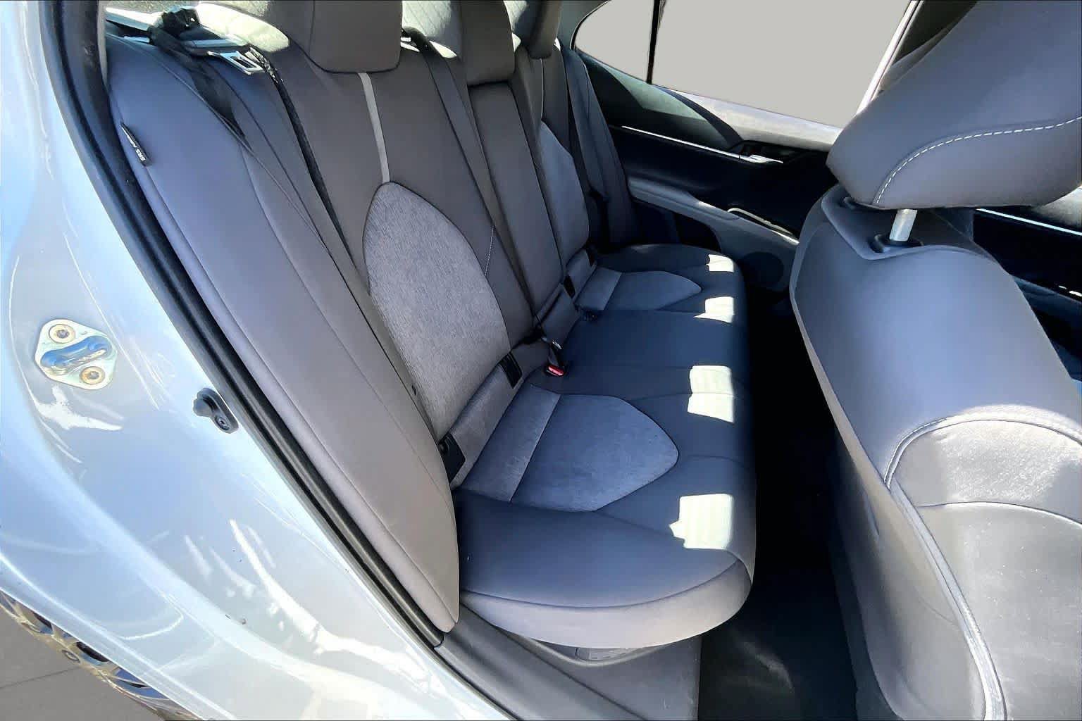 Used 2022 Toyota Camry LE FWD image 20