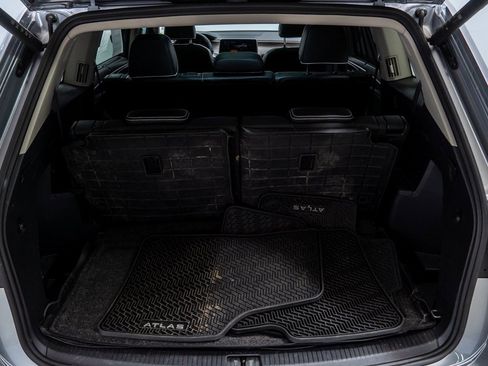 Used 2024 Volkswagen Atlas SEL Premium R-Line image 30