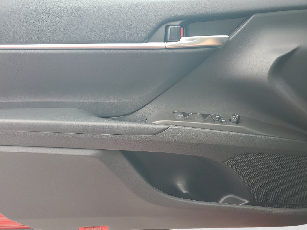 Certified 2021 Toyota Camry SE FWD image 18