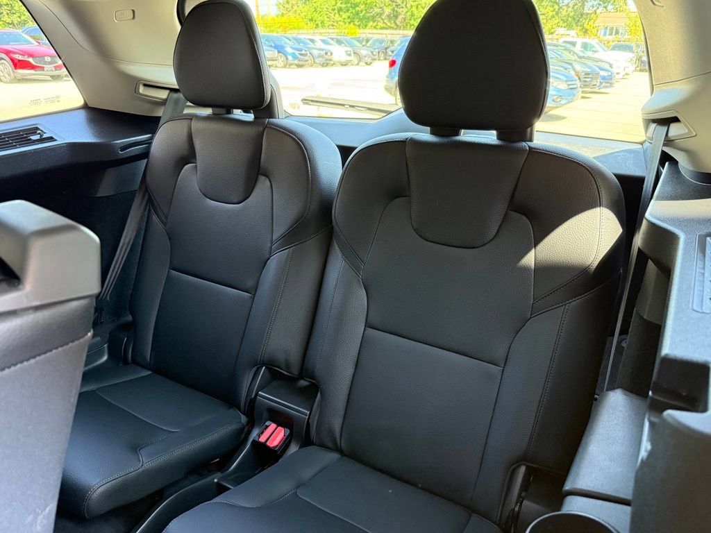Used 2019 Volvo XC90 T6 Momentum w/ Advanced Package AWD/4WD image 14