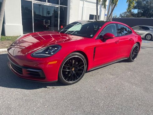 Used 2020 Porsche Panamera 4S image 39