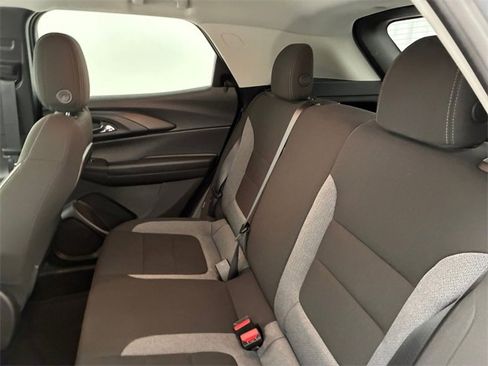 Used 2025 Chevrolet TrailBlazer LS w/ LS Convenience Package image 18