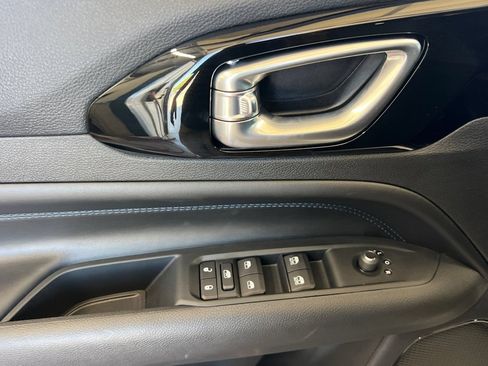 New 2026 Jeep Compass Latitude AWD/4WD image 10