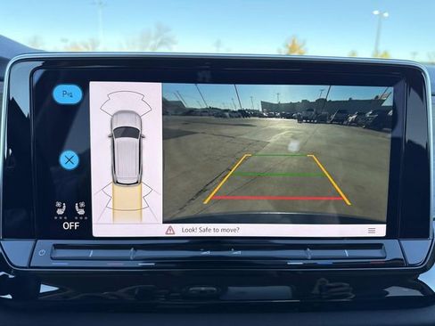 Certified 2025 Volkswagen Atlas SE image 22