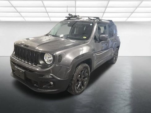 Used 2016 Jeep Renegade Latitude image 9