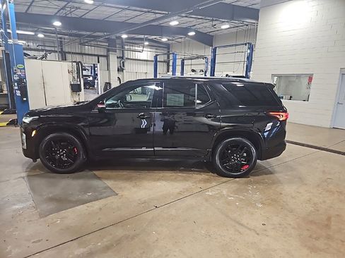 Used 2024 Chevrolet Traverse Premier w/ Redline Edition image 4