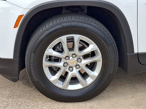 Used 2023 Chevrolet Traverse LS w/ Safety Package FWD image 28