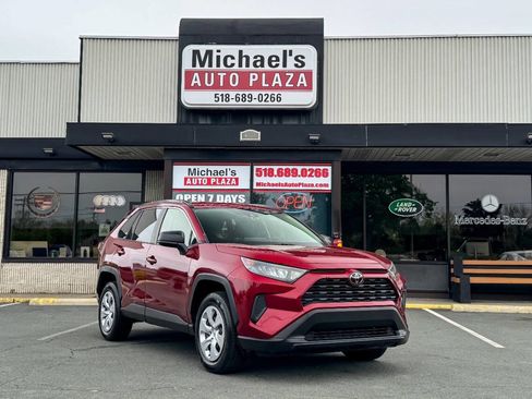 Used 2019 Toyota RAV4 LE w/ All Weather Liner Package AWD/4WD image 2