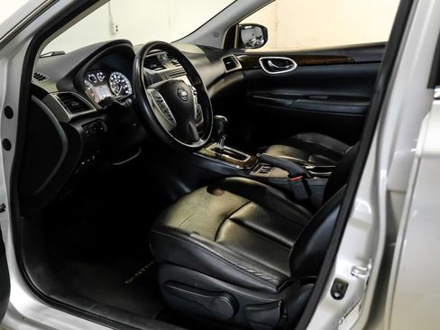 Used 2015 Nissan Sentra SL w/ SL Premium Package FWD image 3