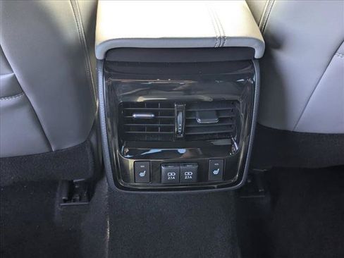 Used 2020 Toyota Avalon Limited w/ Advanced Safety Package FWD image 18