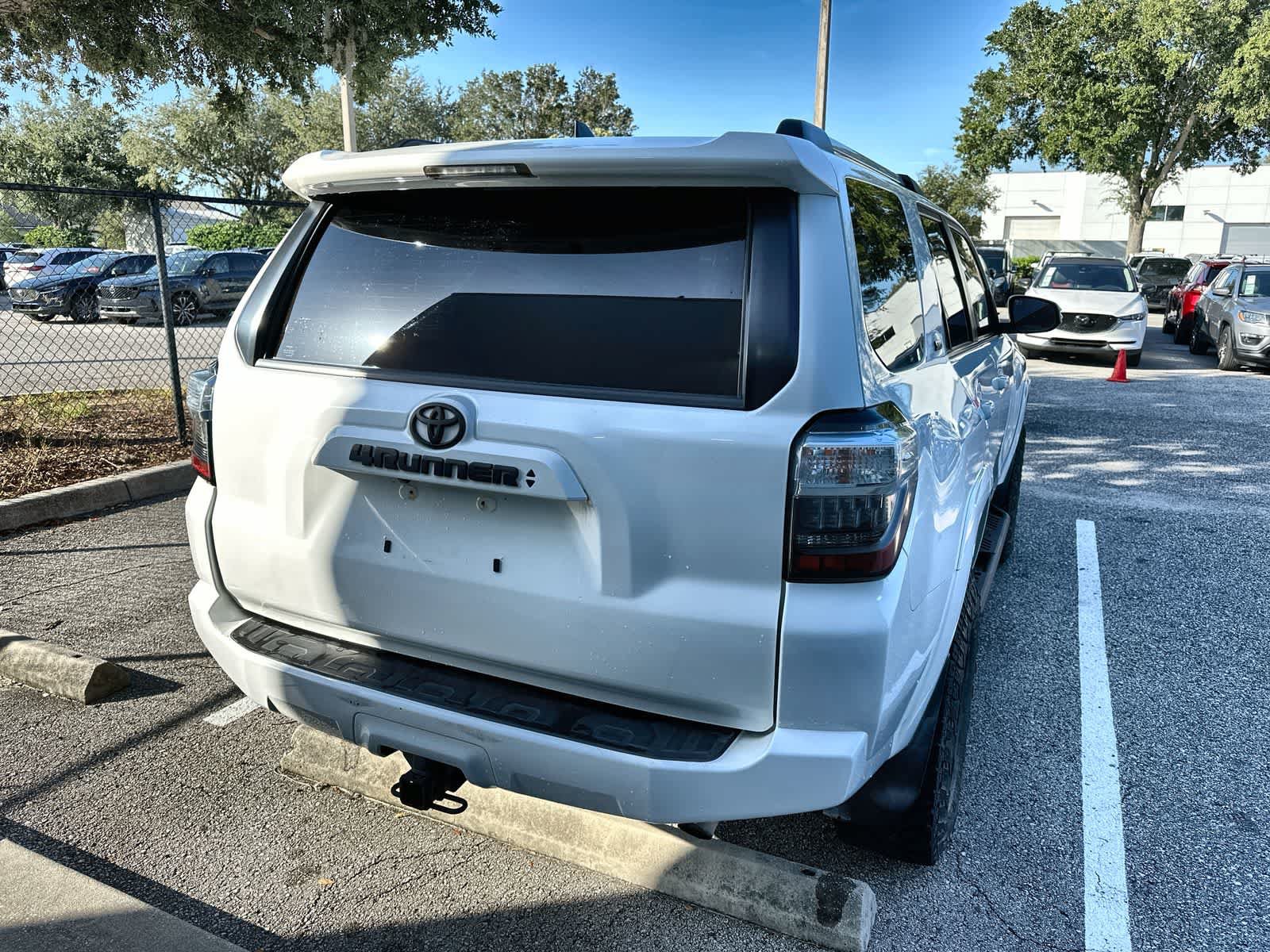 Used 2021 Toyota 4Runner SR5 Premium w/ Moonroof Package AWD/4WD image 8