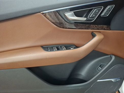Used 2019 Audi Q7 3.0T Premium Plus w/ Premium Plus Package image 9