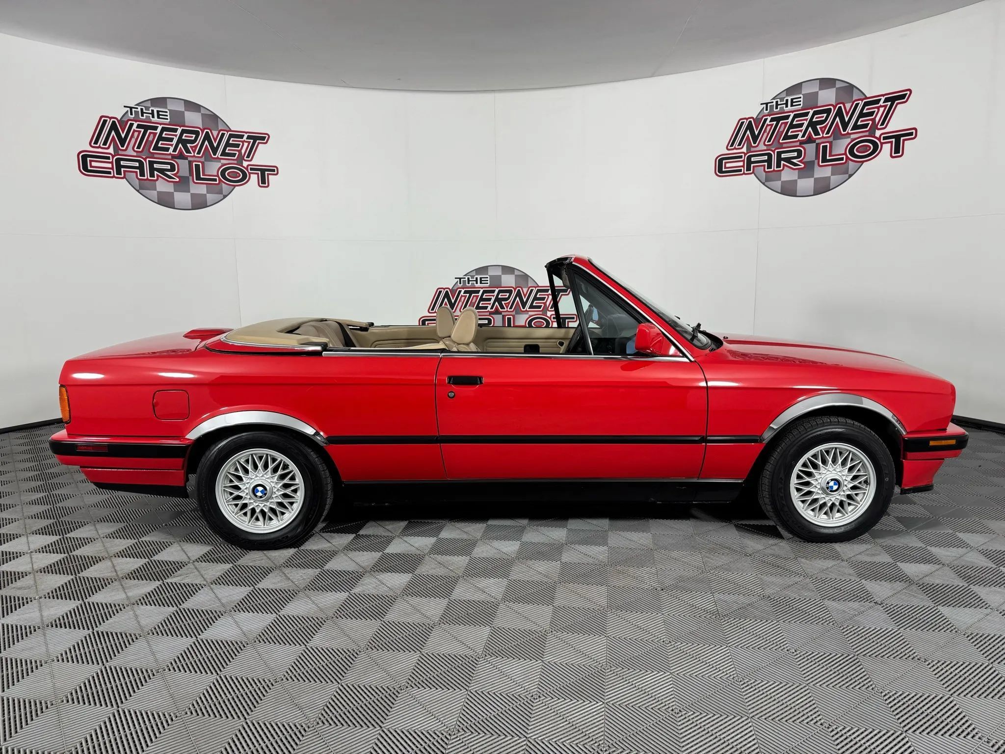 Used 1991 BMW 325i Convertible RWD image 26