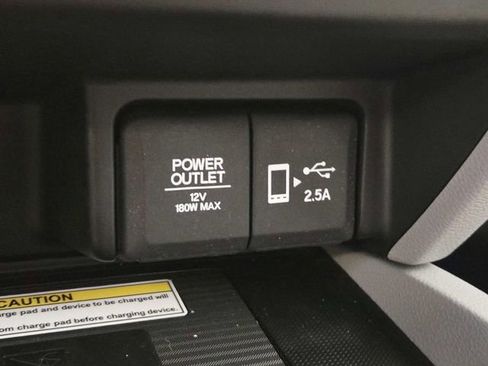 Used 2022 Honda Pilot Touring image 29