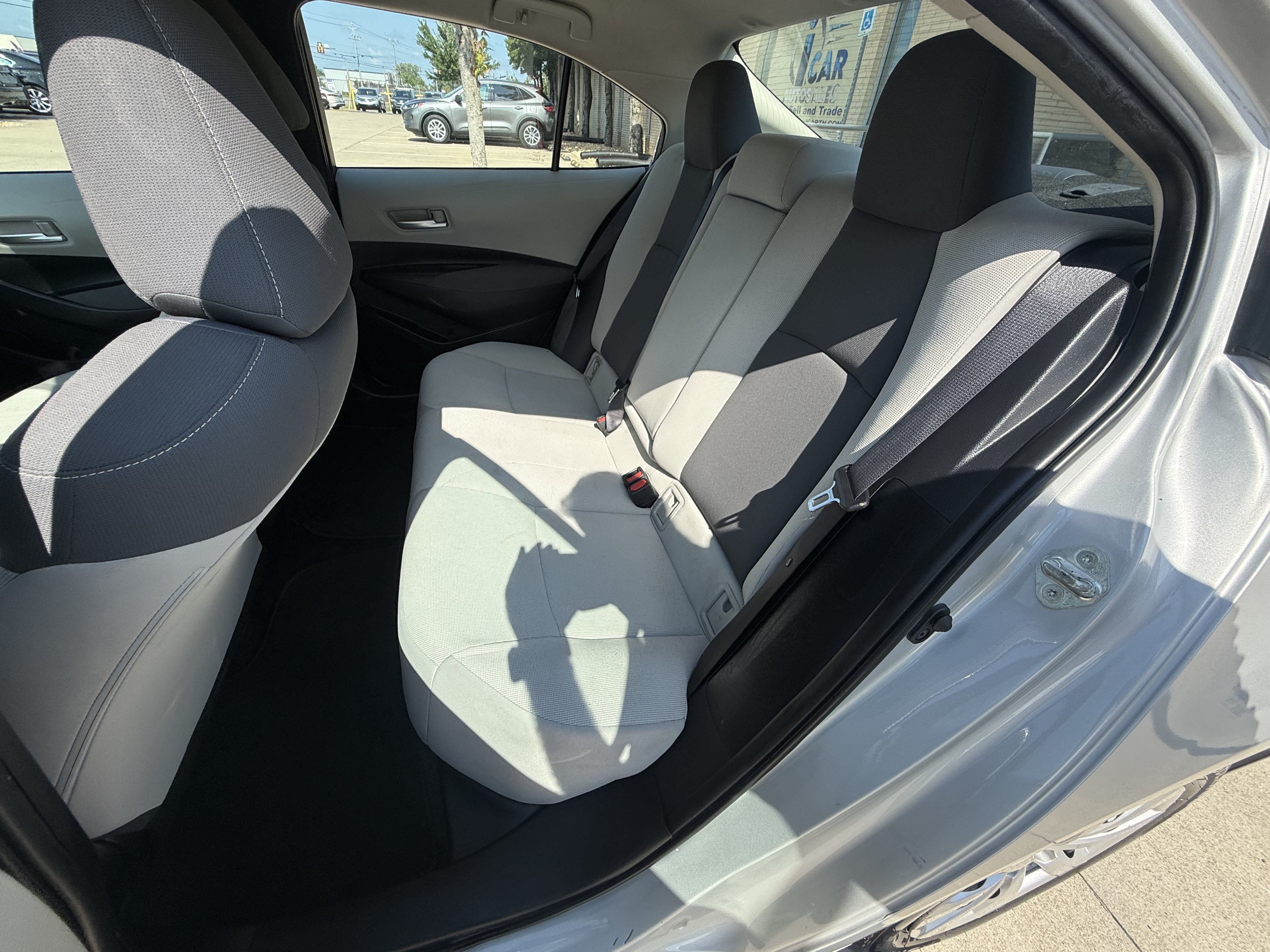 Used 2021 Toyota Corolla LE FWD image 10
