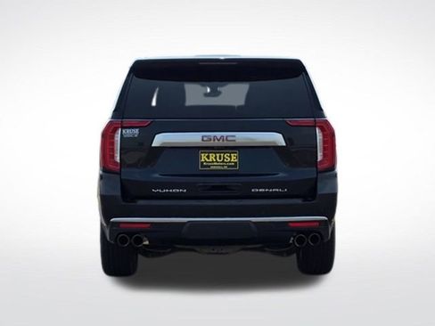 Used 2022 GMC Yukon XL Denali w/ Denali Premium Package AWD/4WD image 34