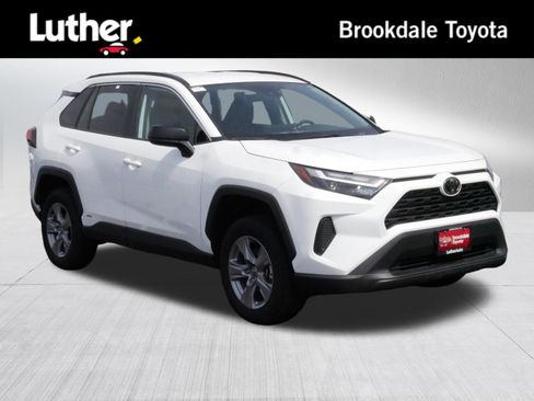 Certified 2025 Toyota RAV4 LE AWD/4WD image 1