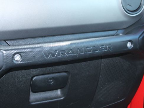Used 2021 Jeep Wrangler Unlimited Sport AWD/4WD image 20