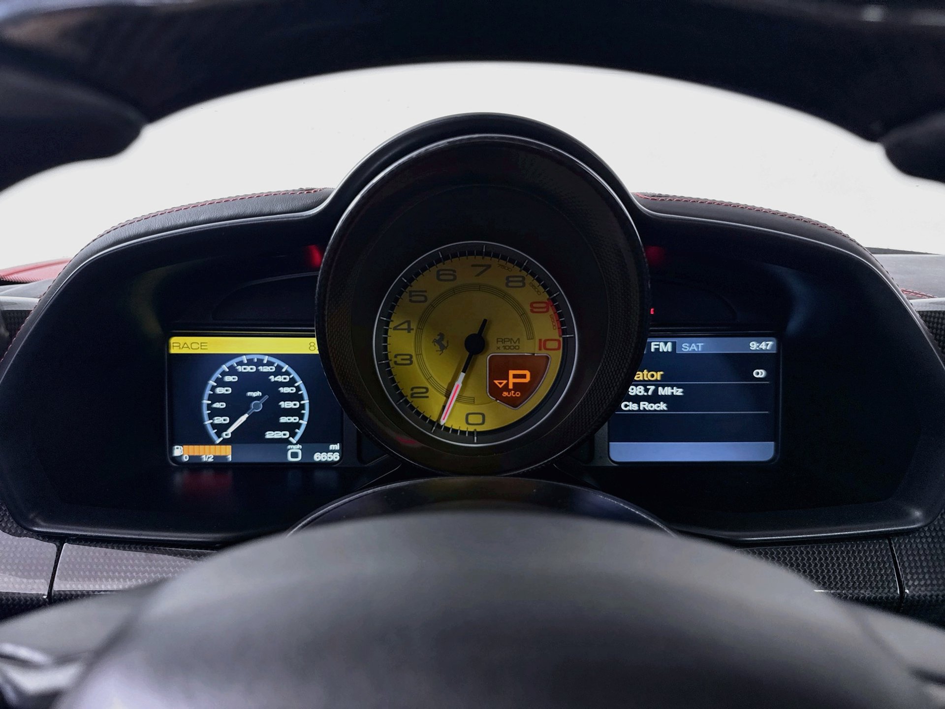 Certified 2013 Ferrari 458 Spider RWD image 11